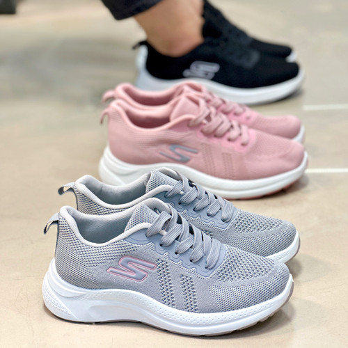 کتونی دخترانه برای مدرسه