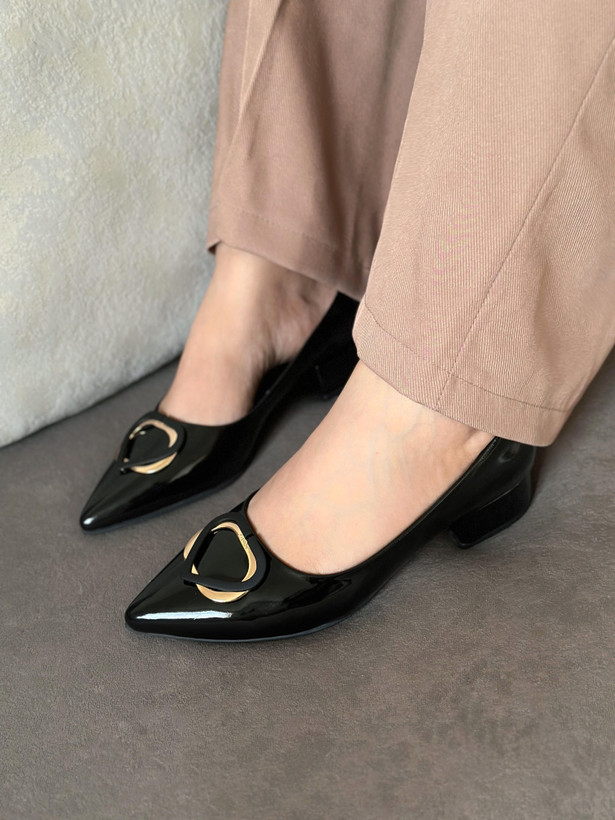 کفش مجلسی ورنی زنانه