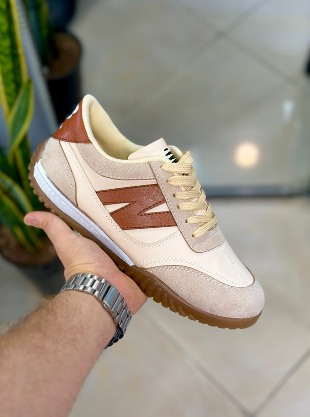 نیوبالانس ۵۲۰ زنانه