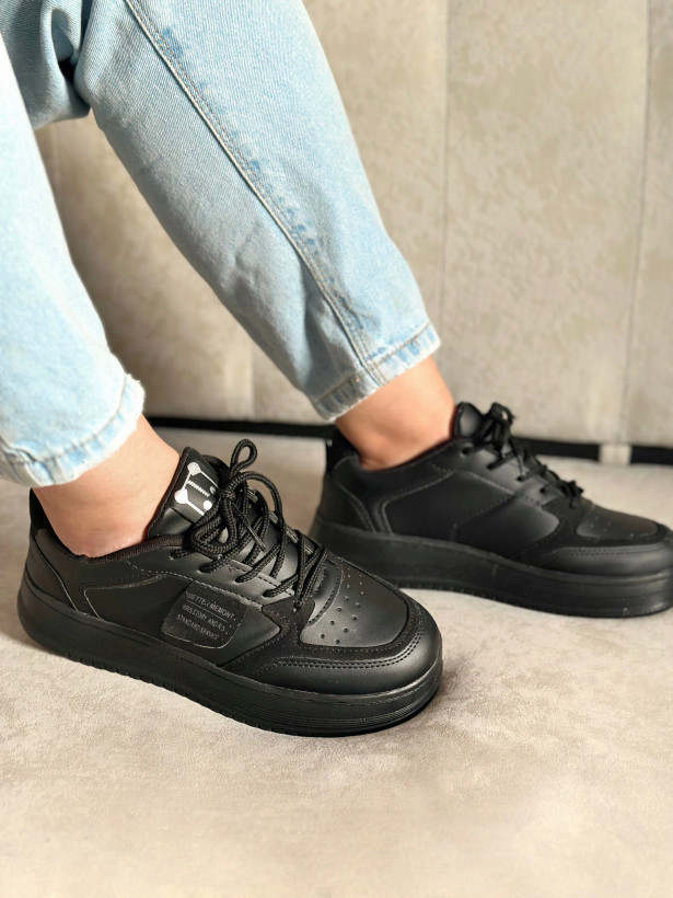 کفش دخترانه مشکی مناسب مدرسه