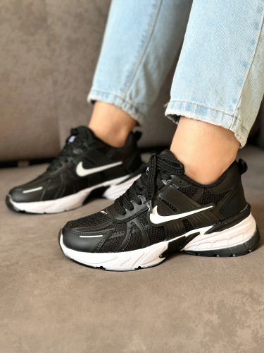 کفش کتونی اسپرت زنانه و مردانه نایکی | سبک، راحت و انعطافپذیر