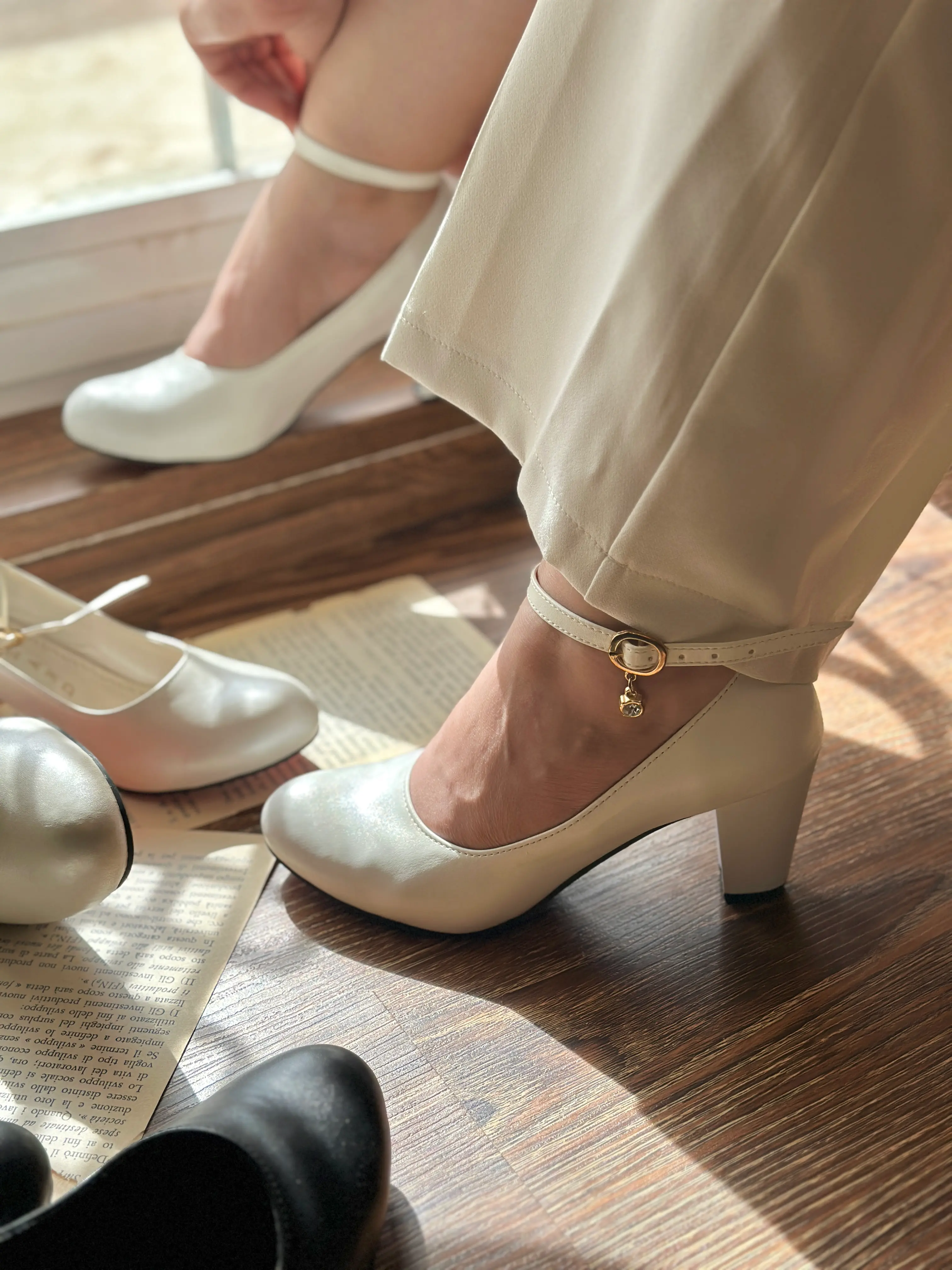 کفش سفید پاشنه دار عروس فرمالیته پاشنه راحت کفش مجلسی پاشنه بلند