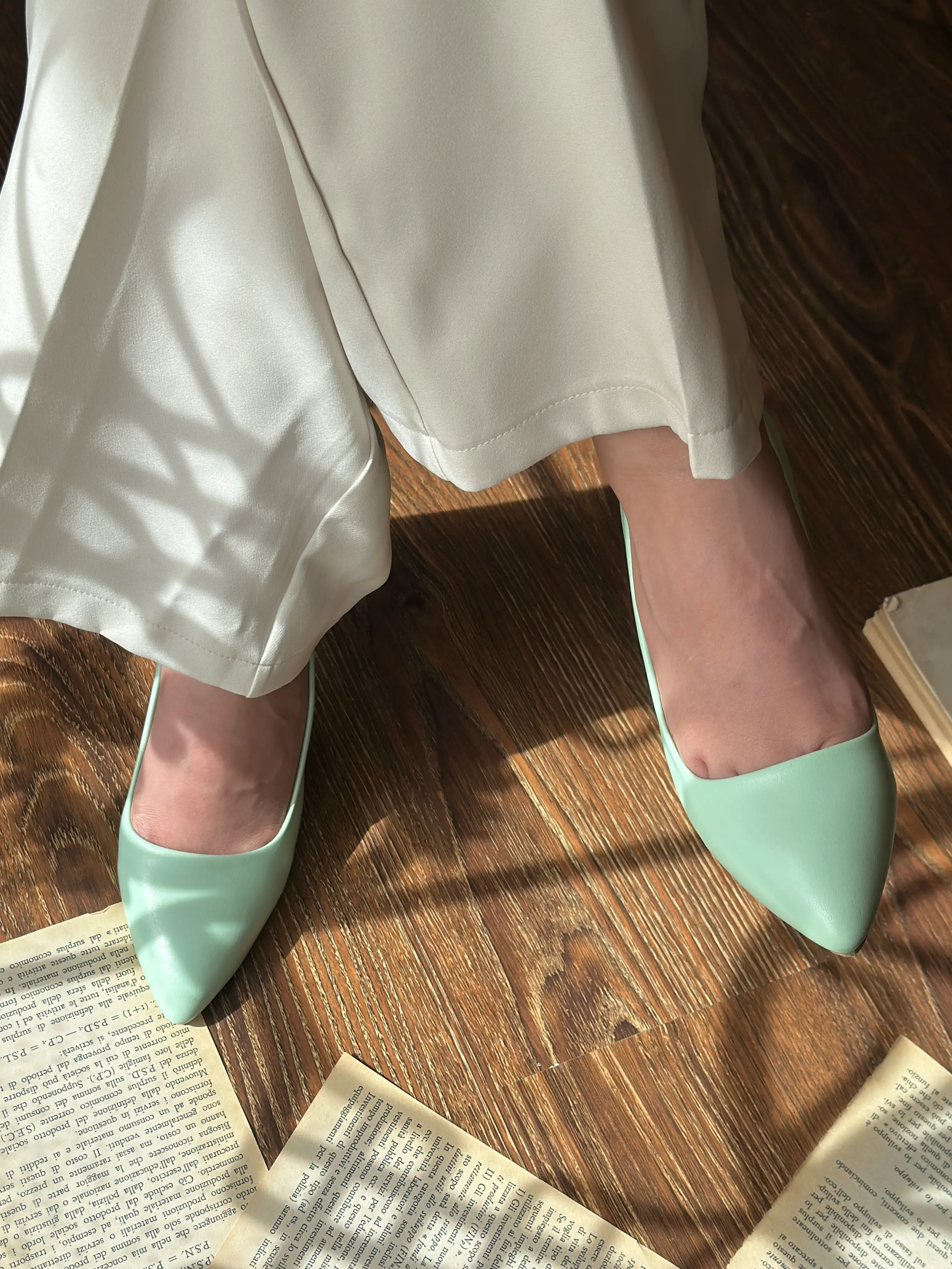 کفش نامزدی رنگ سبز کرم