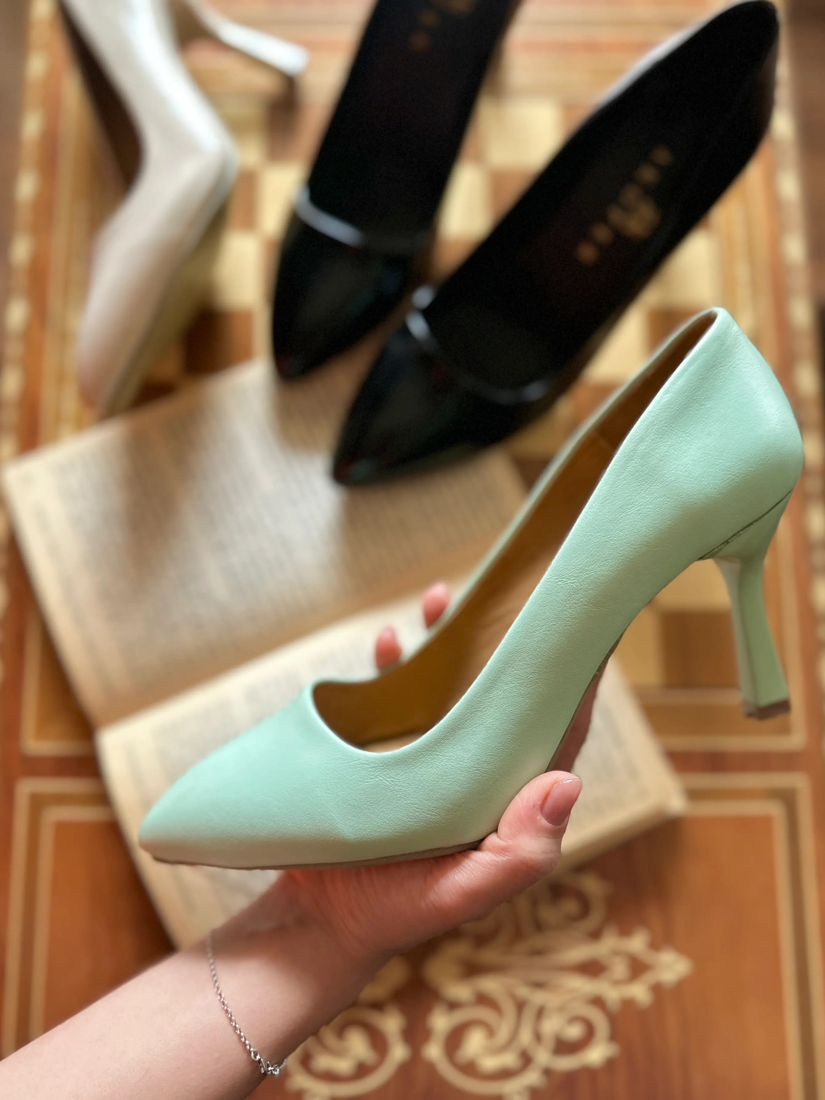 کفش مجلسی پاشنه دار سبز پسته ای جنس خوب