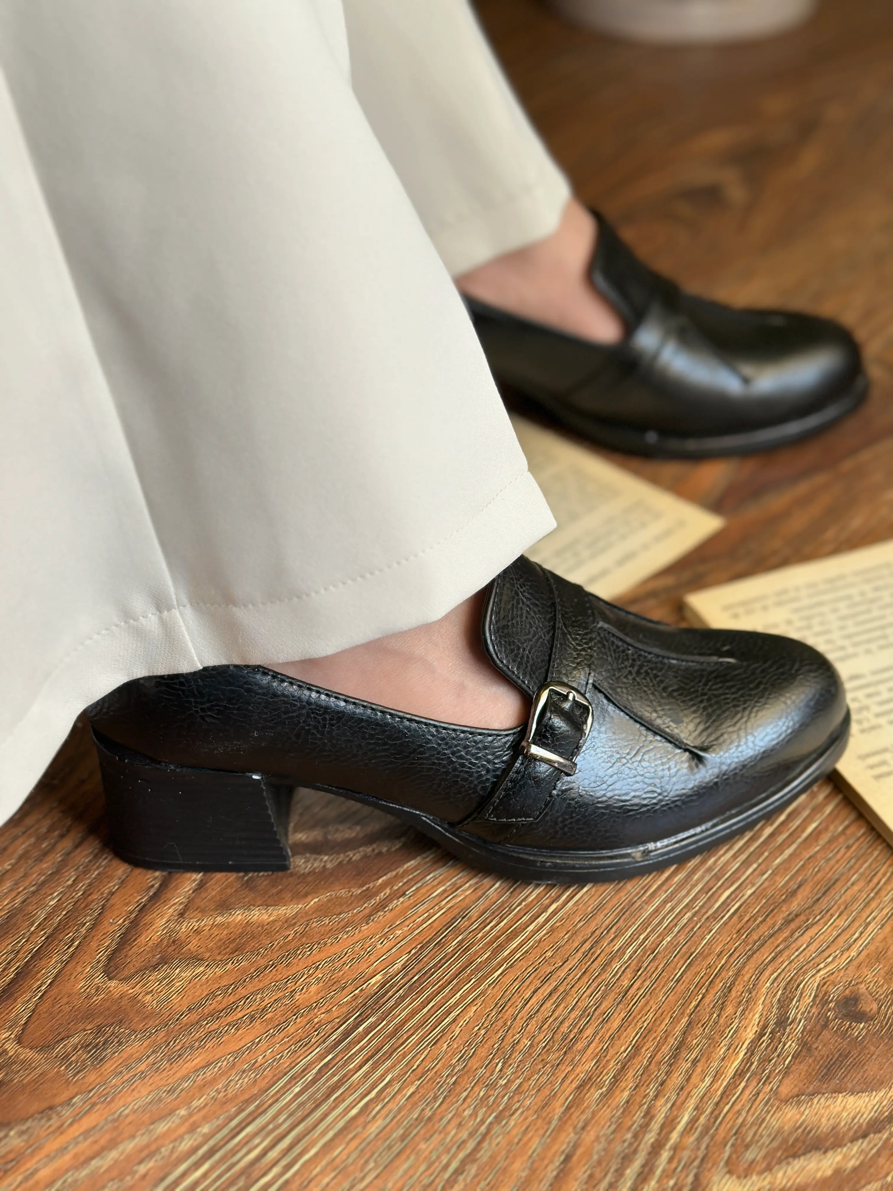 کفش مشکی شیک